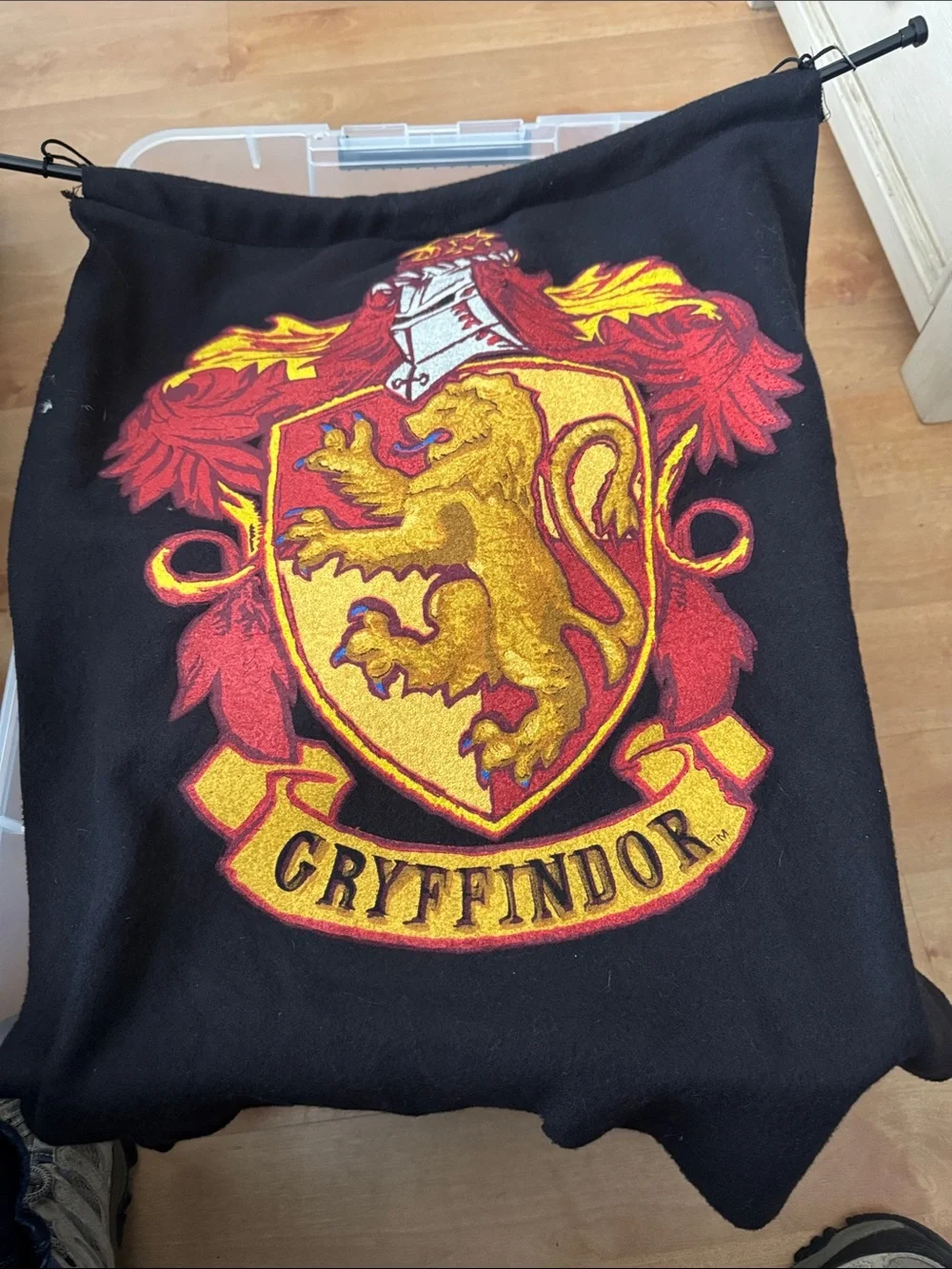 Rubie's Gryffindor Crest Tapestry in Black, Red, Gold